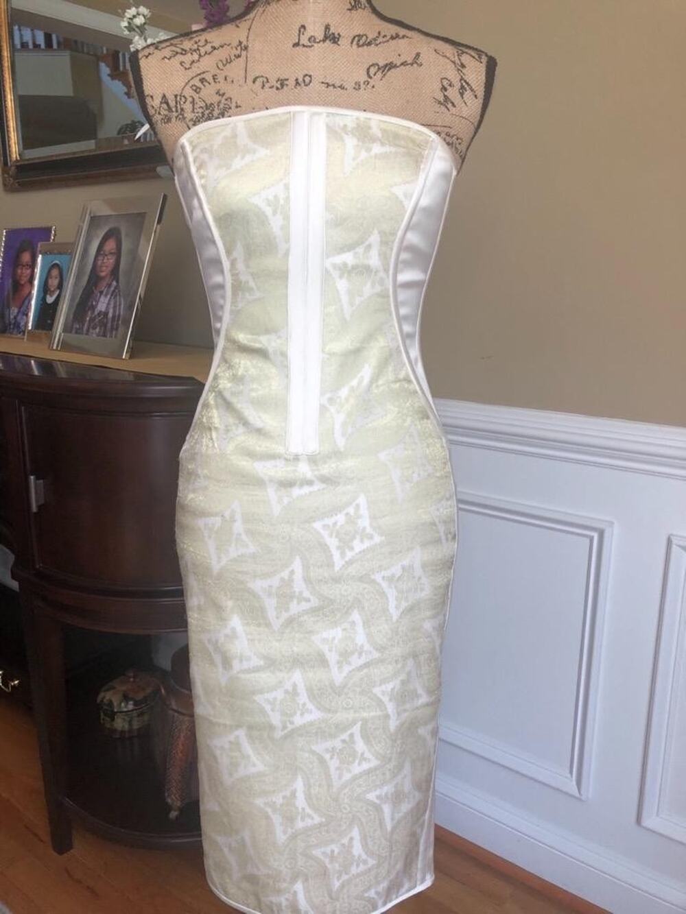 Marchesa Notte brocade sleeveless dress size 2 (DR100